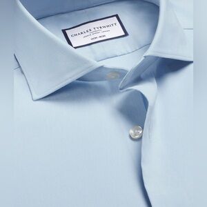 Charles Tyrwhitt Non‑Iron Performance Shirt NWT – Sky Blue Slim Fit 15/33